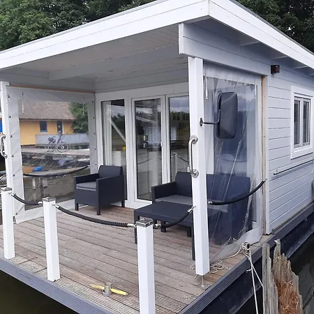 Hausboot Bella Vista Am Mueritznationalpark Festanliegend Feriehus