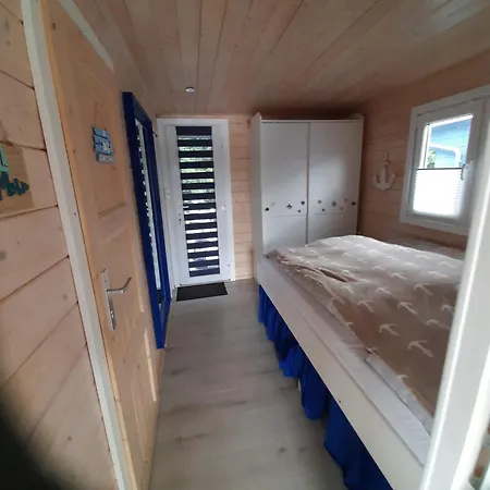 Hausboot Bella Vista Am Mueritznationalpark Festanliegend Mirow